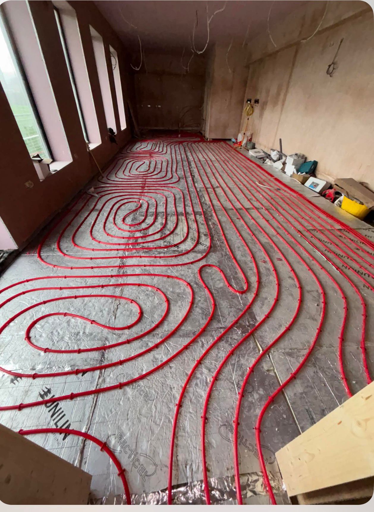 Underfloor heating full room install