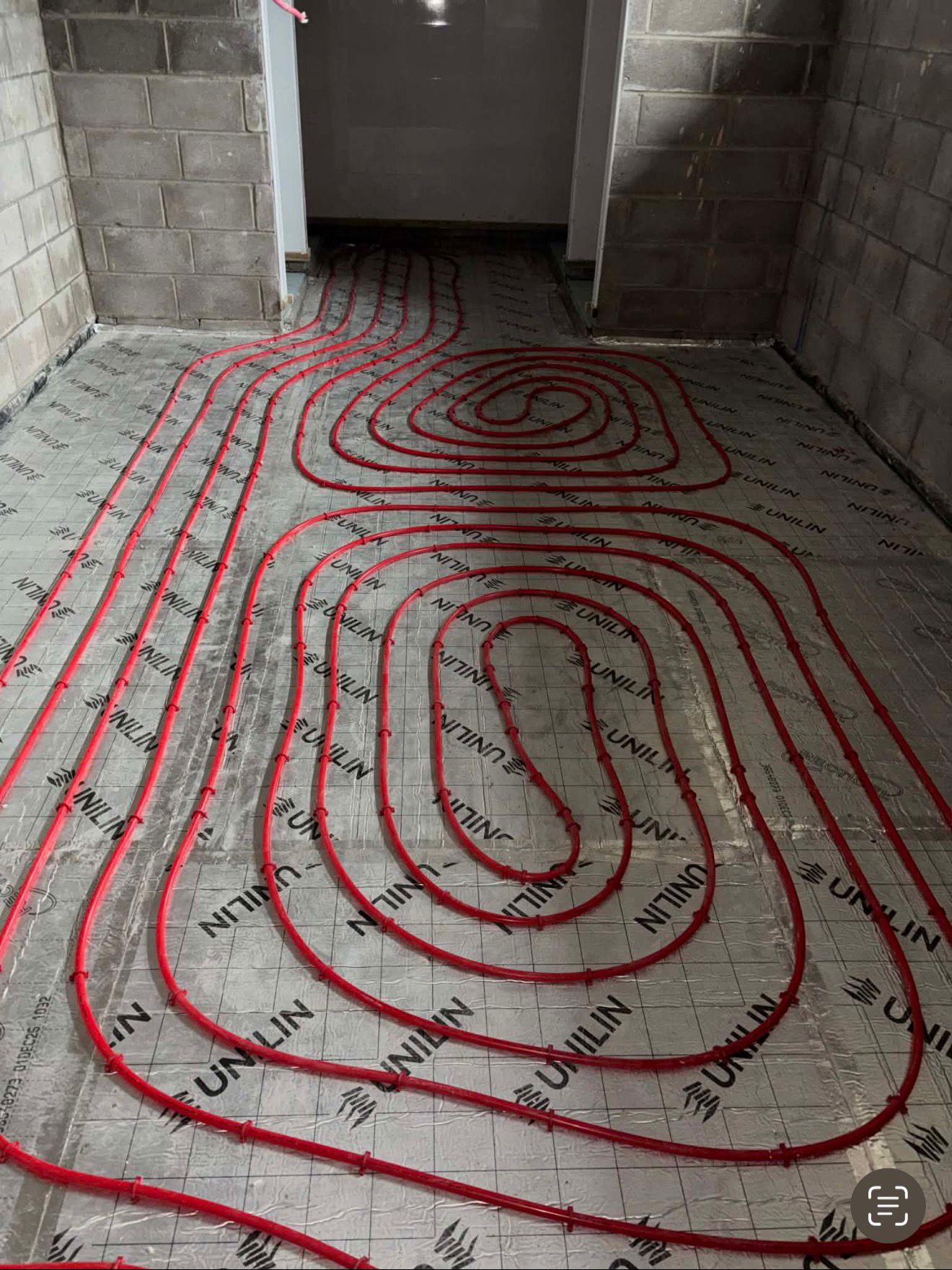 UFH smaller room installation