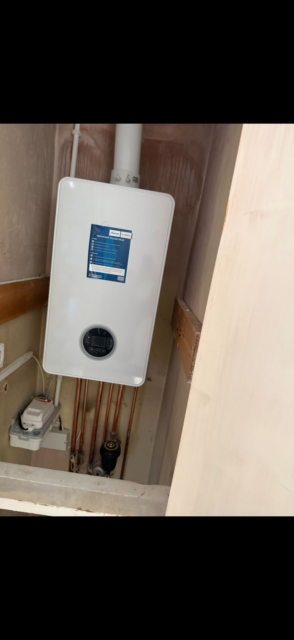 Worcester Bosch boiler cupboard installation