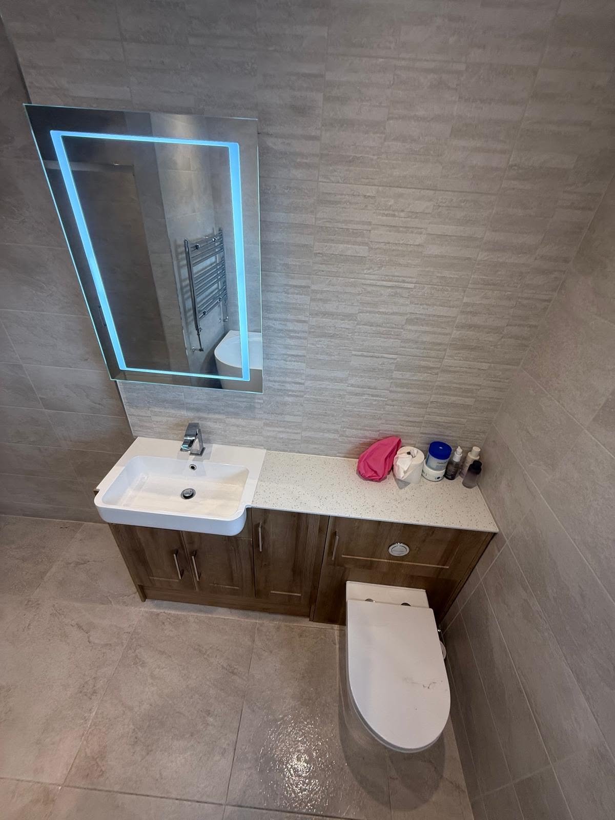 Vanity unit with LED mirror and integrated WC